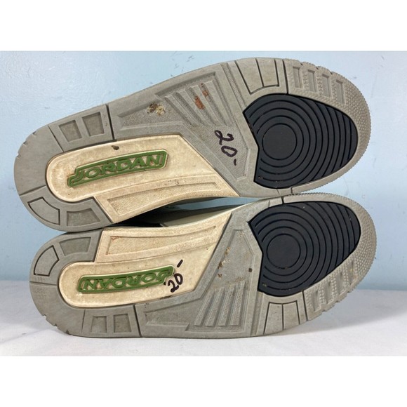 Nike Air Jordan 3 III Men\'s Size 10 Retro Cement 136064-006 Chlorophyll Grey main image 9